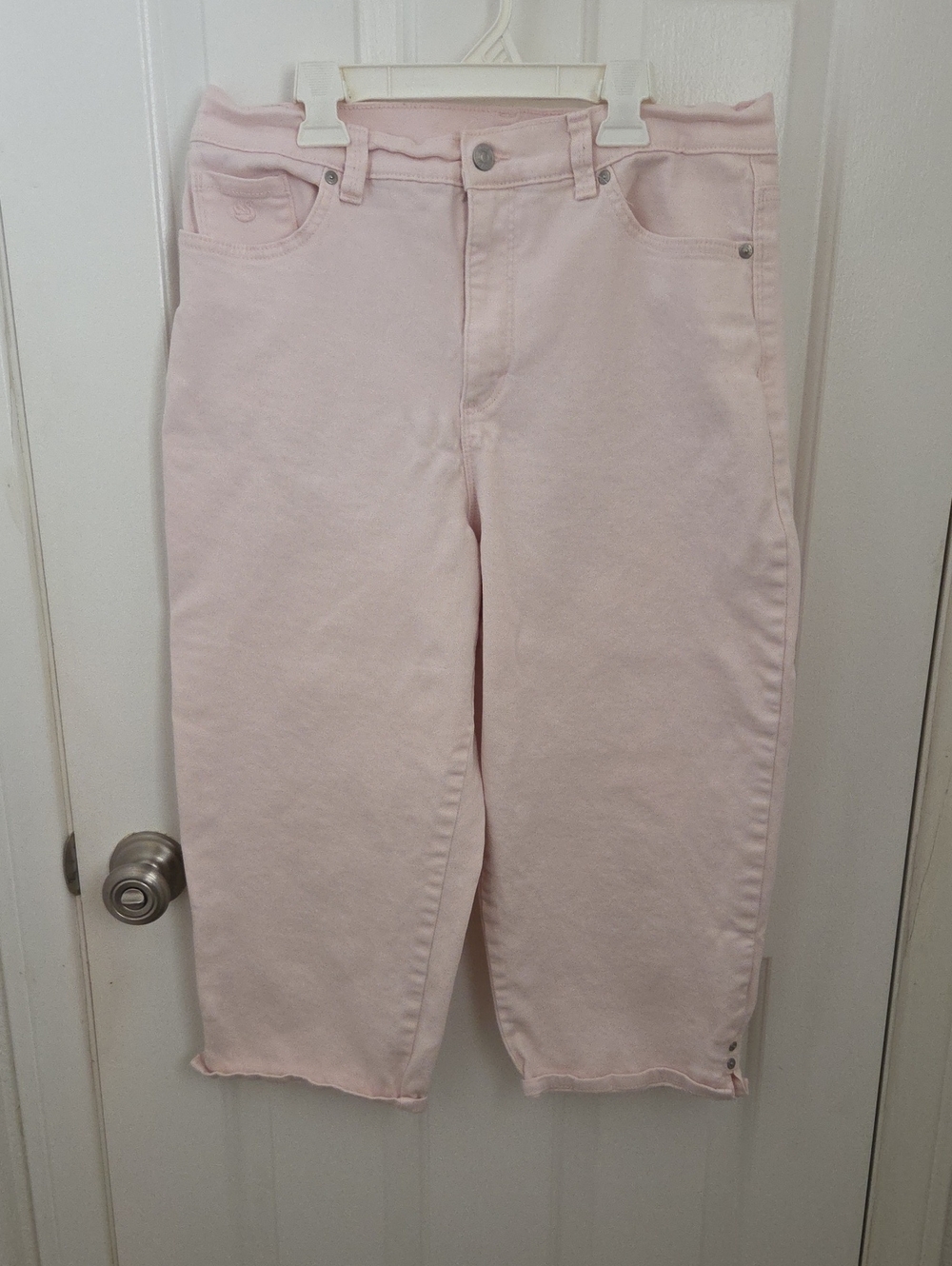 Gloria Vanderbilt Pastel Pink Cropped Straight Jeans